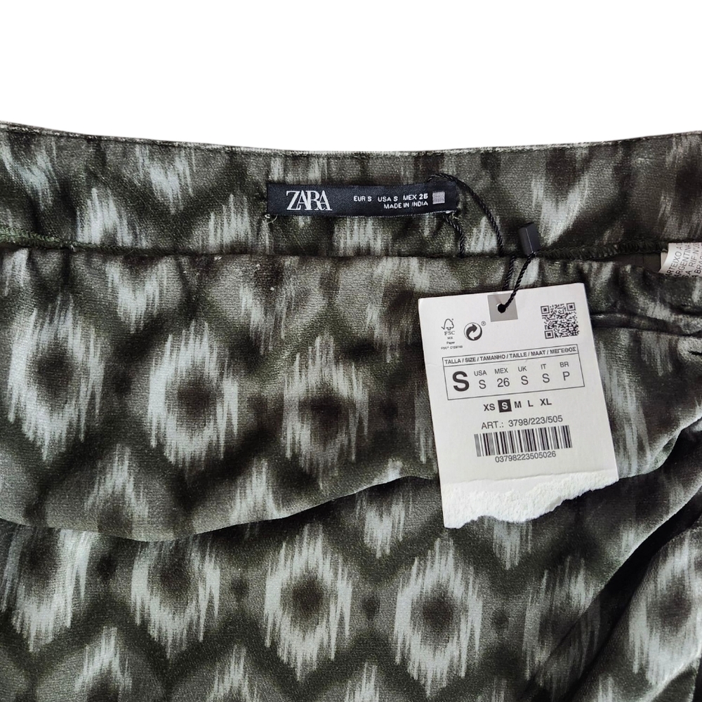 NWT Zara Velvet Midi Skirt Color Green Black Slit Size Small - Picture 8 of 8